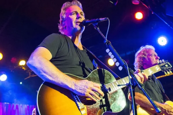 “Kevin Costner Releases New Song to Support Storm Victims”