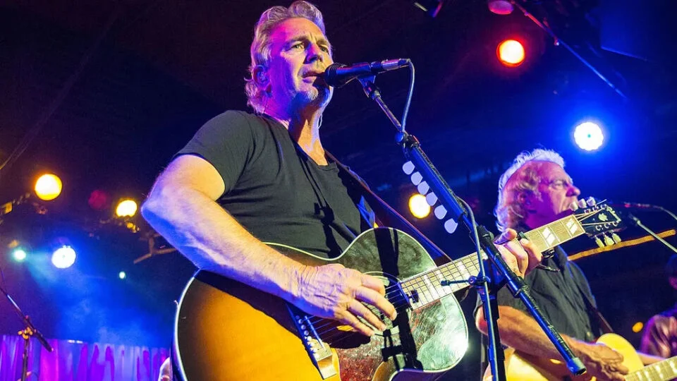 “Kevin Costner Releases New Song to Support Storm Victims”